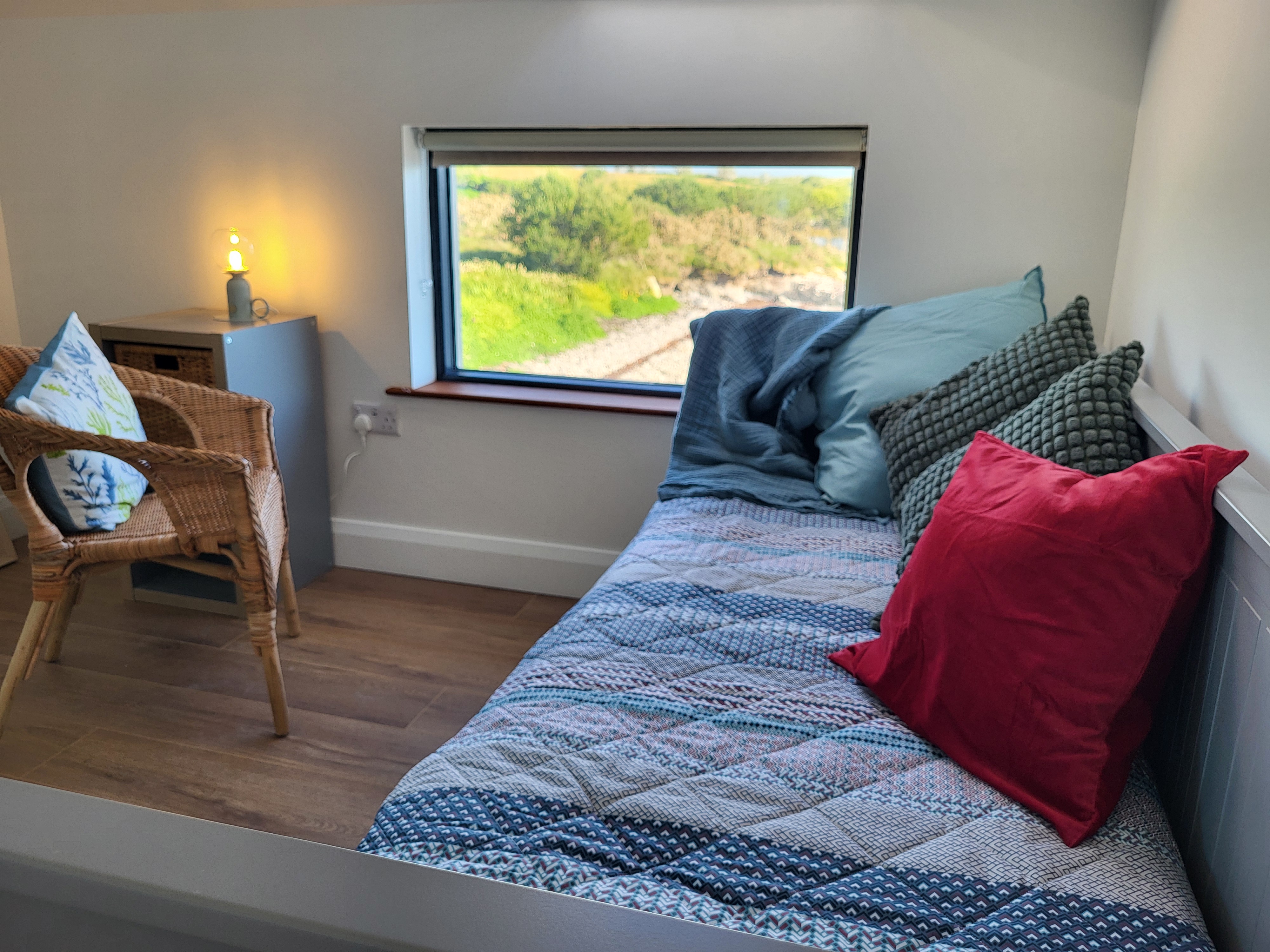 egrit writers desk 1