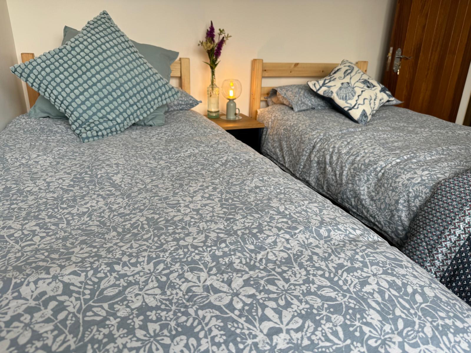 egrit writers desk 1